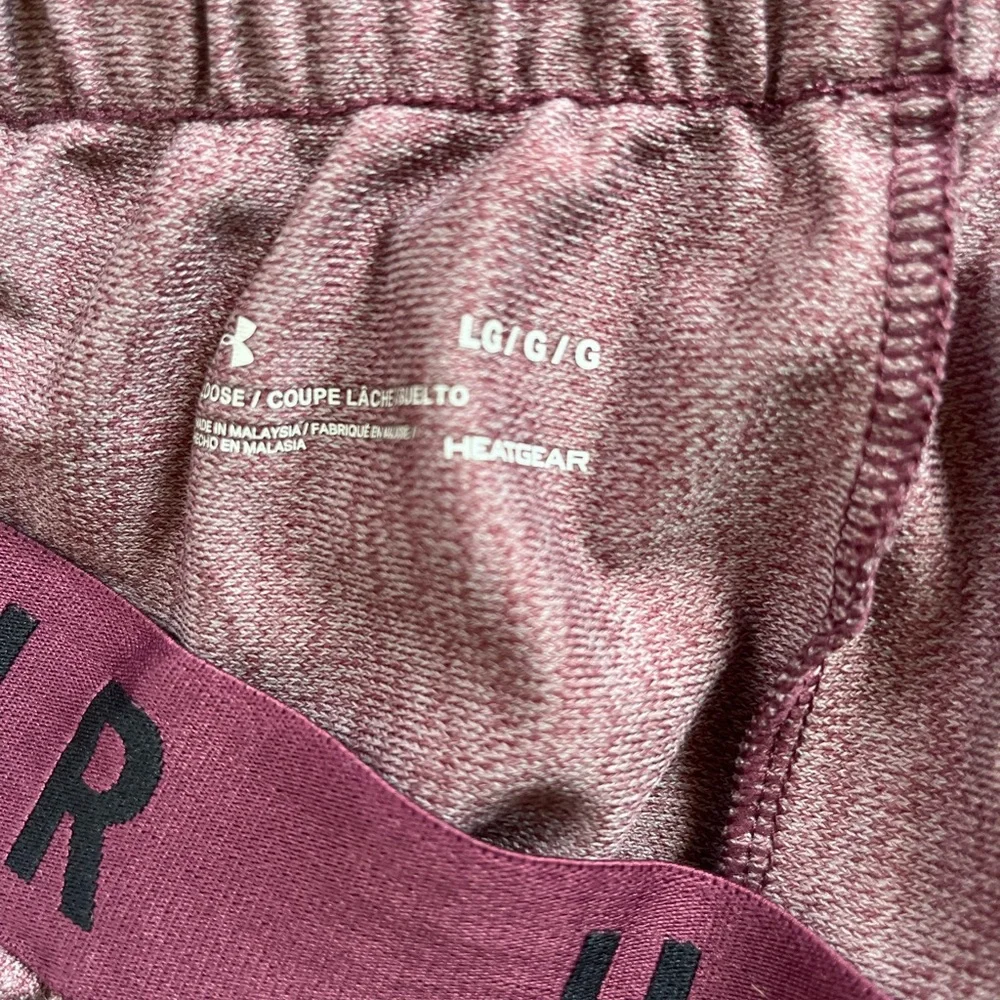 Under Armor Shorts - Picture 3 of 3